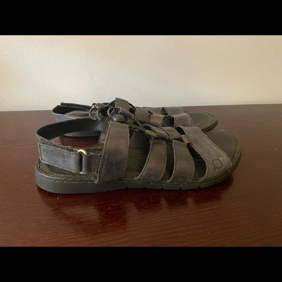 Born black leather sandals size 10 - Picture 4 of 4